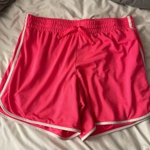 pink shorts